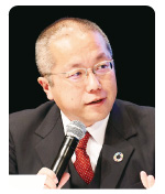 山口洋典氏